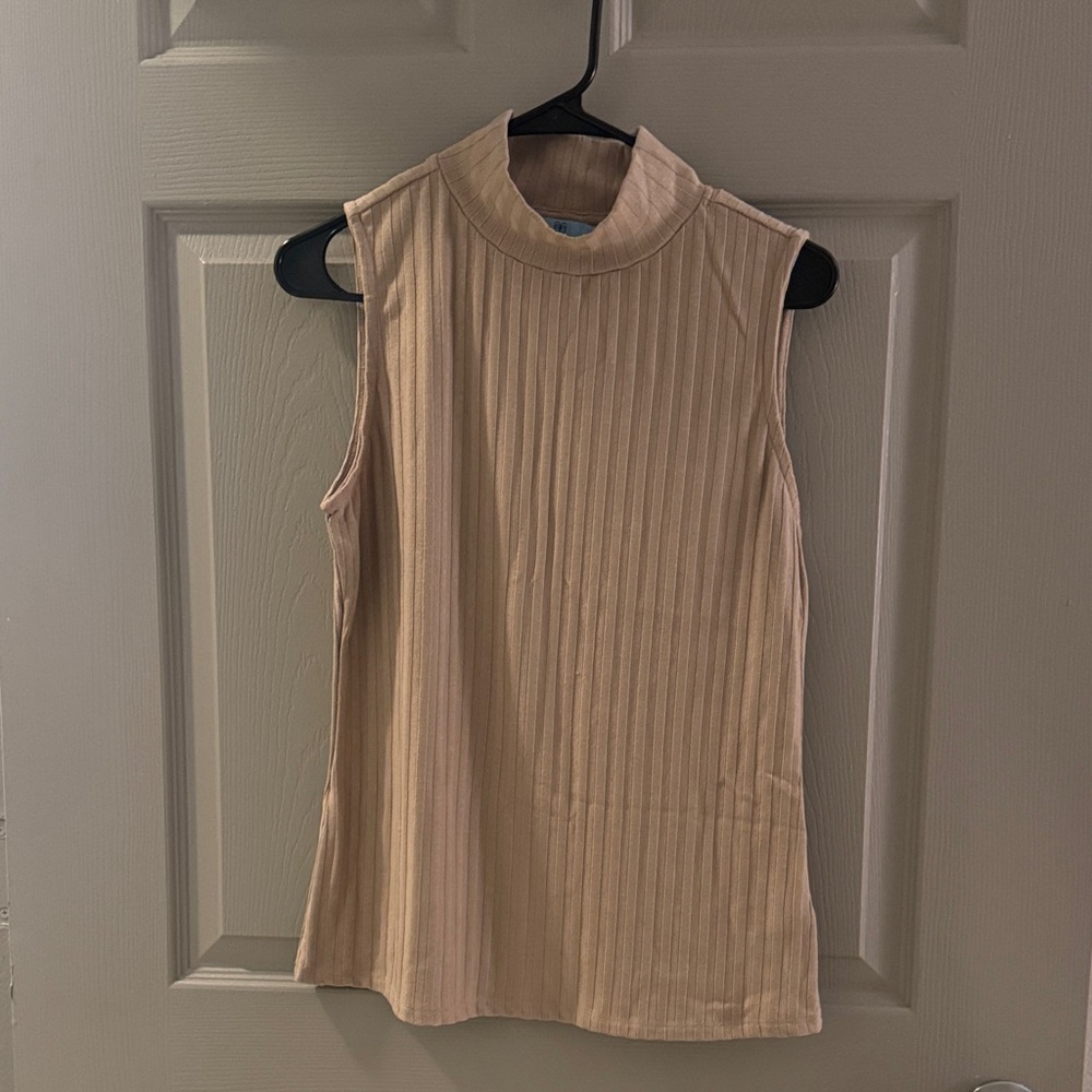 CeCe Sleeveless Ribbed Beige Tank Top